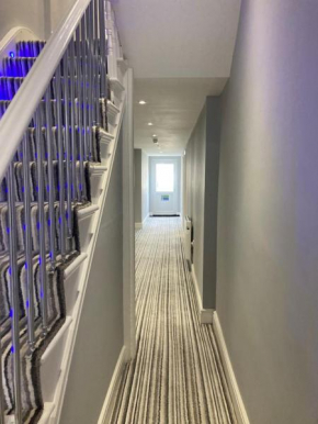 112 Gleneagle road rooms